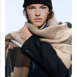 Zara Frayed Edge Oversized Neck Scarf